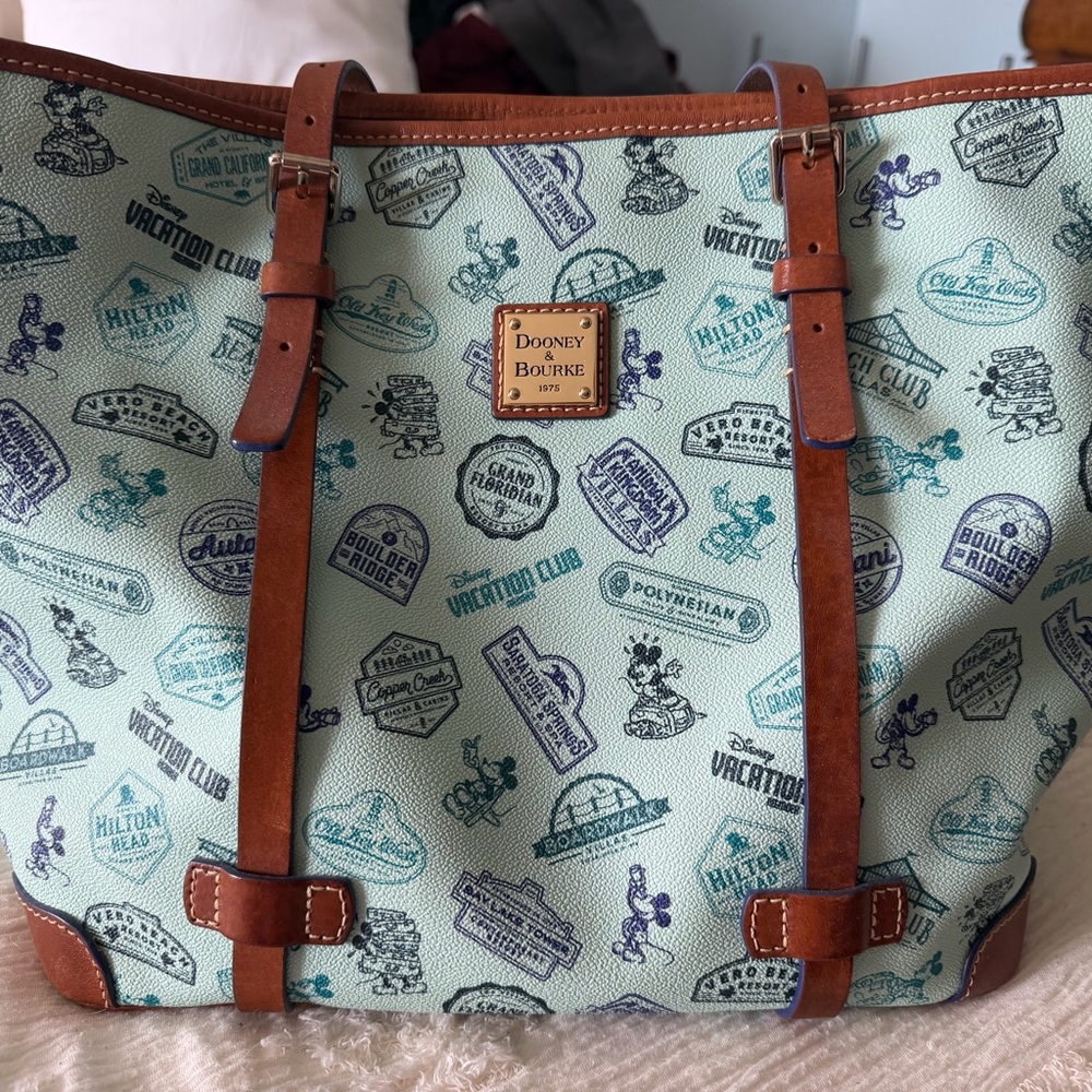 Dooney & Bourke Disney Vacation Club Tote